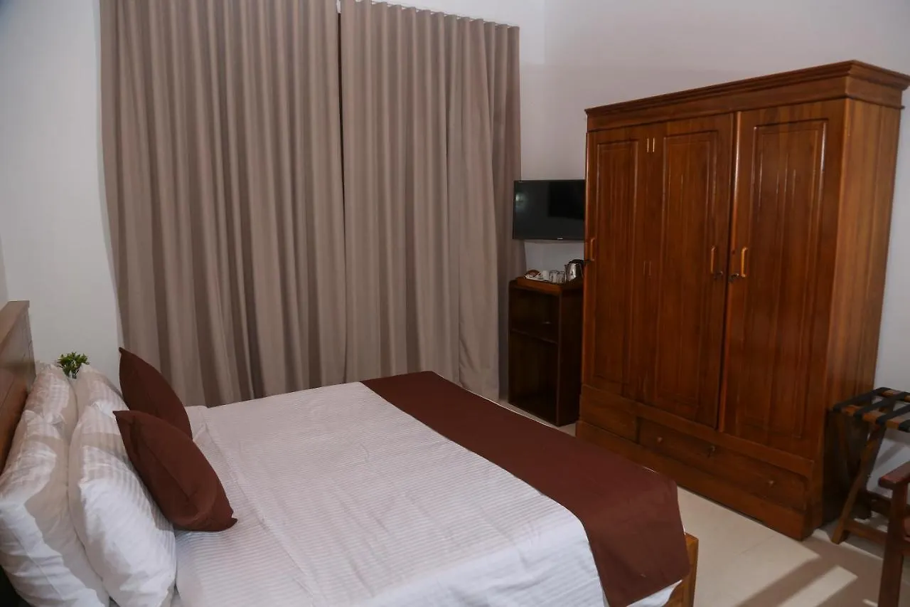 Kandyan Hills By Unique Hotels 3*, Kandy Sri Lanka
