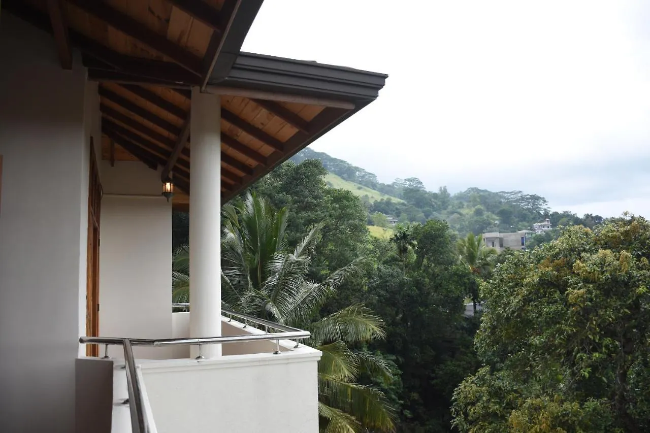 Kandyan Hills By Unique Hotels 3*, Kandy